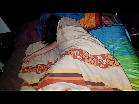 ❤️ Stiefzoon die zijn jonge stiefmoeder berispt terwijl ze slaapt. ☑ Super porn at porn nl.123sex.ru ️❤